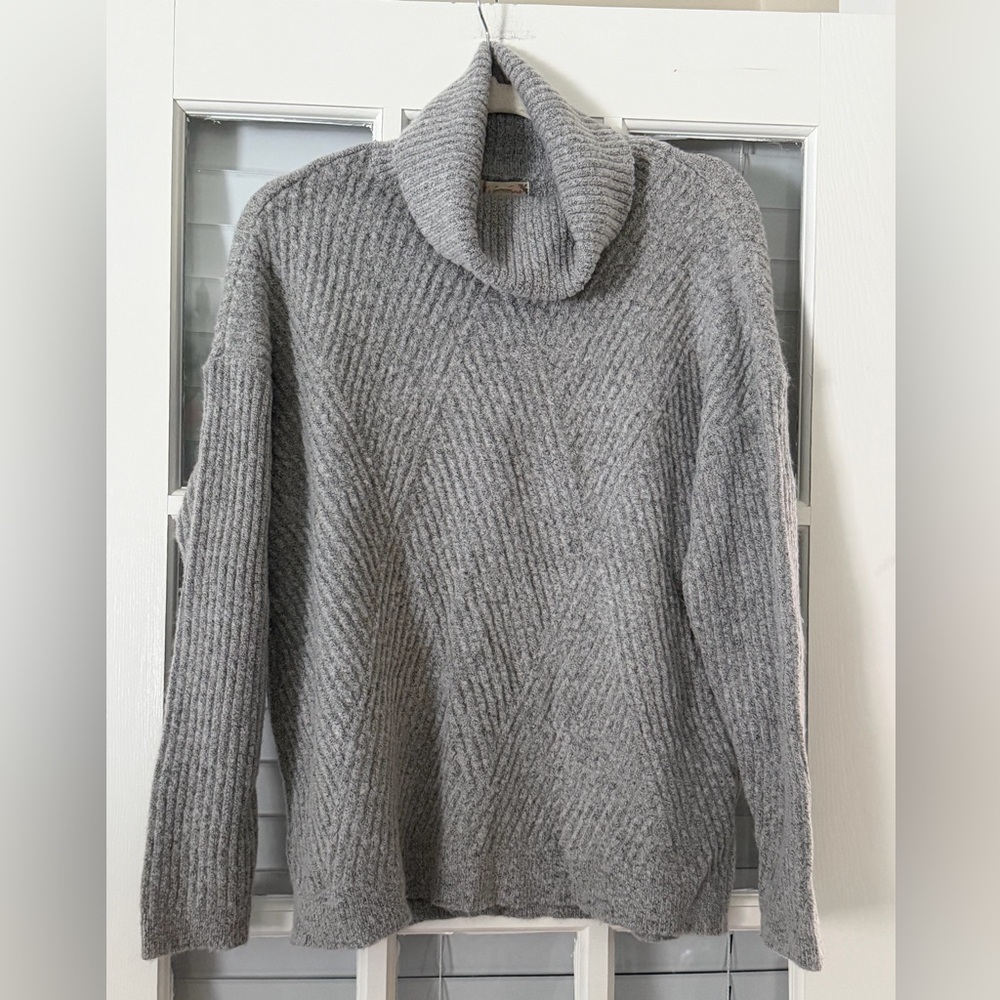 It’s Our Time Womens S Gray Oversized Soft Turtleneck Sweater | SKU 0248